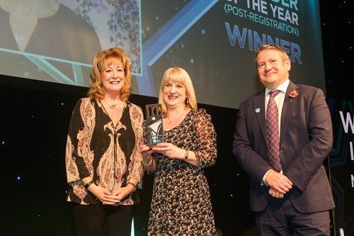 Alison Hackett (left) receiving the Award